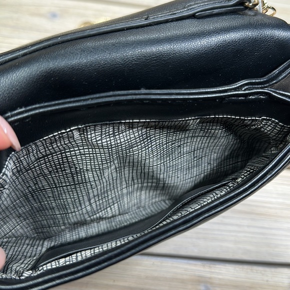 Urban Expressions Black Fleur Vegan Crossbody Purse with Gold Tone Chain - Picture 11 of 14